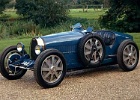 This is a better image but a  different car displayed at  http://circuitocoches.com/2009/12/09/el-bugatti-t35-clase-y-elegancia/